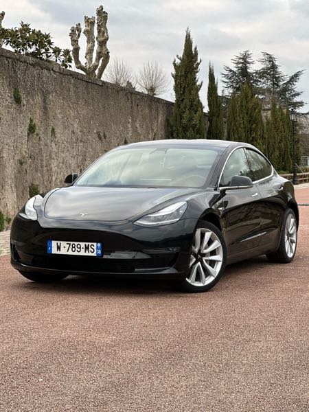 Tesla Model 3 Tesla model 3 long range, conduite entièrement autonome fsd3