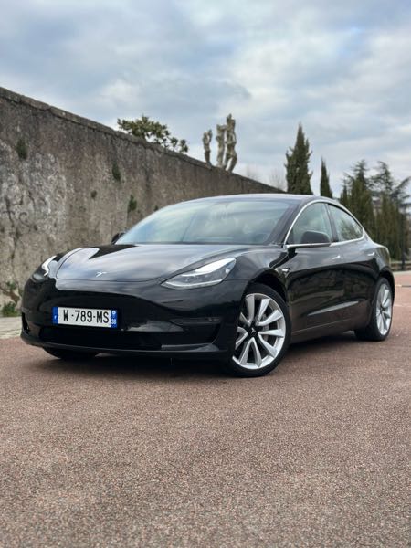 Tesla Model 3 Tesla model 3 long range, conduite entièrement autonome fsd3