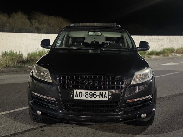 Audi Q7 3.0 V6 TDI AMBIENTE TIPTRONIC 5PL