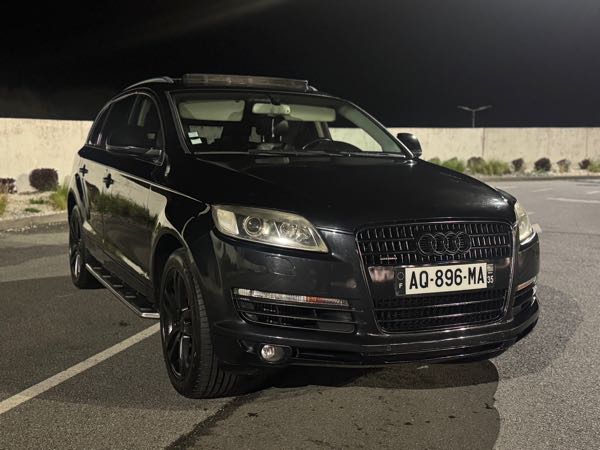 Audi Q7 3.0 V6 TDI AMBIENTE TIPTRONIC 5PL