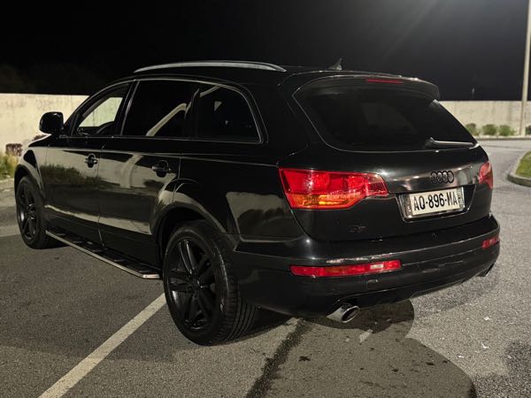 Audi Q7 3.0 V6 TDI AMBIENTE TIPTRONIC 5PL