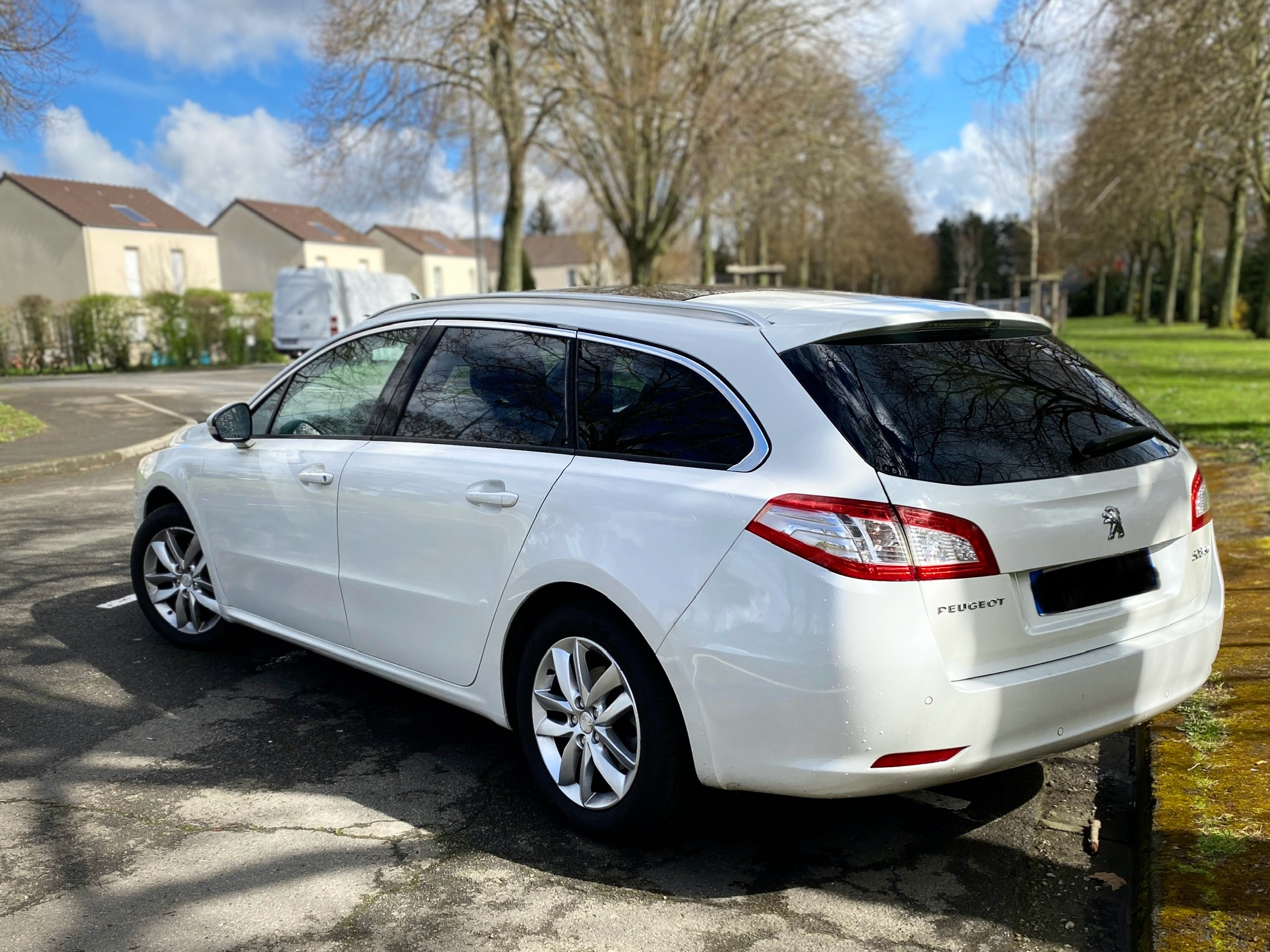 Peugeot 508 SW 2.0 HDI FAP 163 FELINE