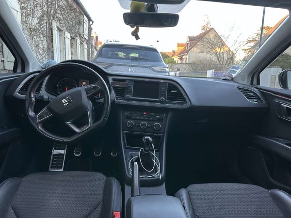 Seat Leon III (2) 1.8 TSI 180 S&amp;S FR