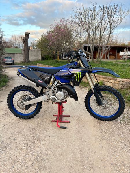 YAMAHA YZ