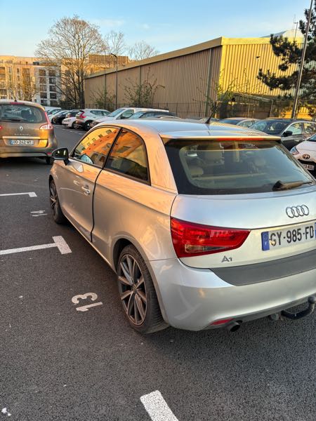 Audi A1 1.6 TDI 105 AMBITION LUXE
