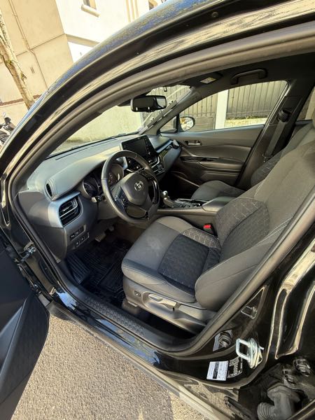 Toyota C-hr Toyota C-HR 1.8 122ch Dynamic