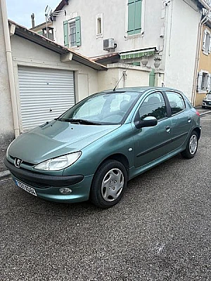 Peugeot 206 (2) 1.4 75 GENERATION 5P