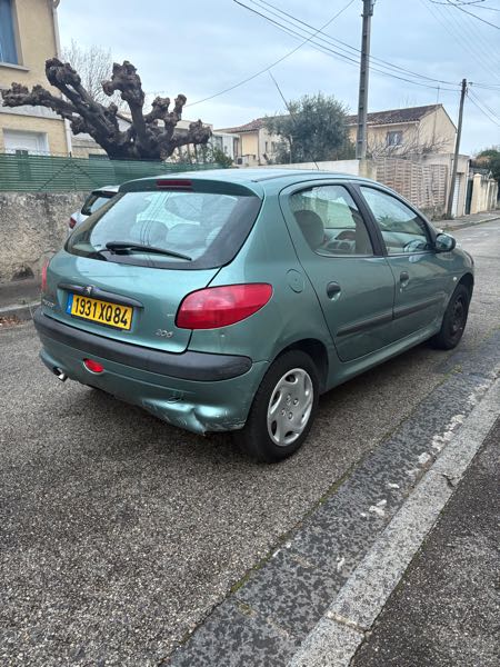 Peugeot 206 (2) 1.4 75 GENERATION 5P