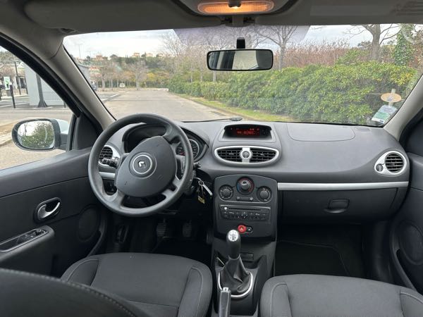 Renault Clio III 1.5 DCI 85 AUTHENTIQUE 5P