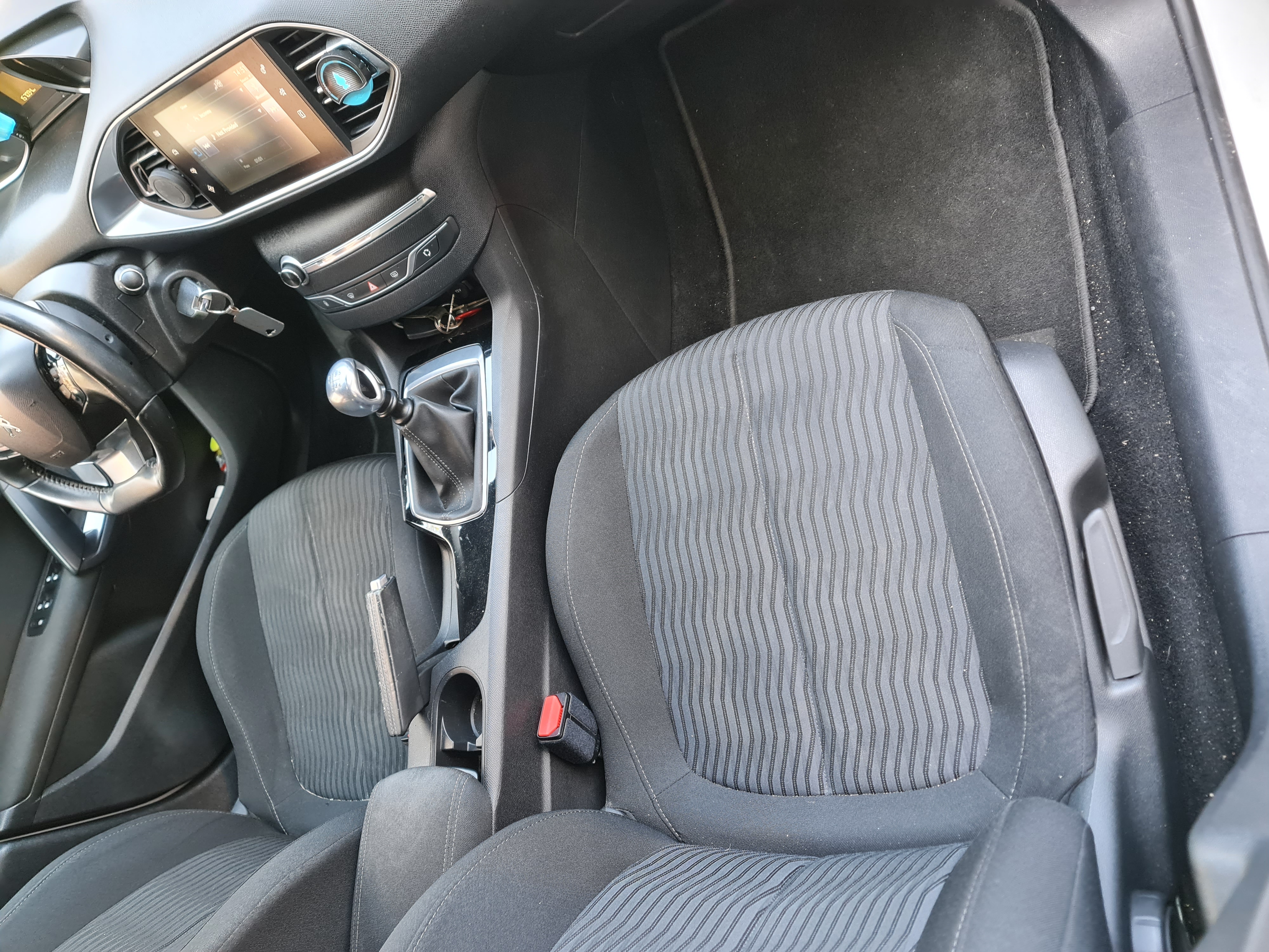 Peugeot 308 II (2) 1.6 BLUEHDI 120 EURO6 S&amp;S ACTIVE BUSINESS