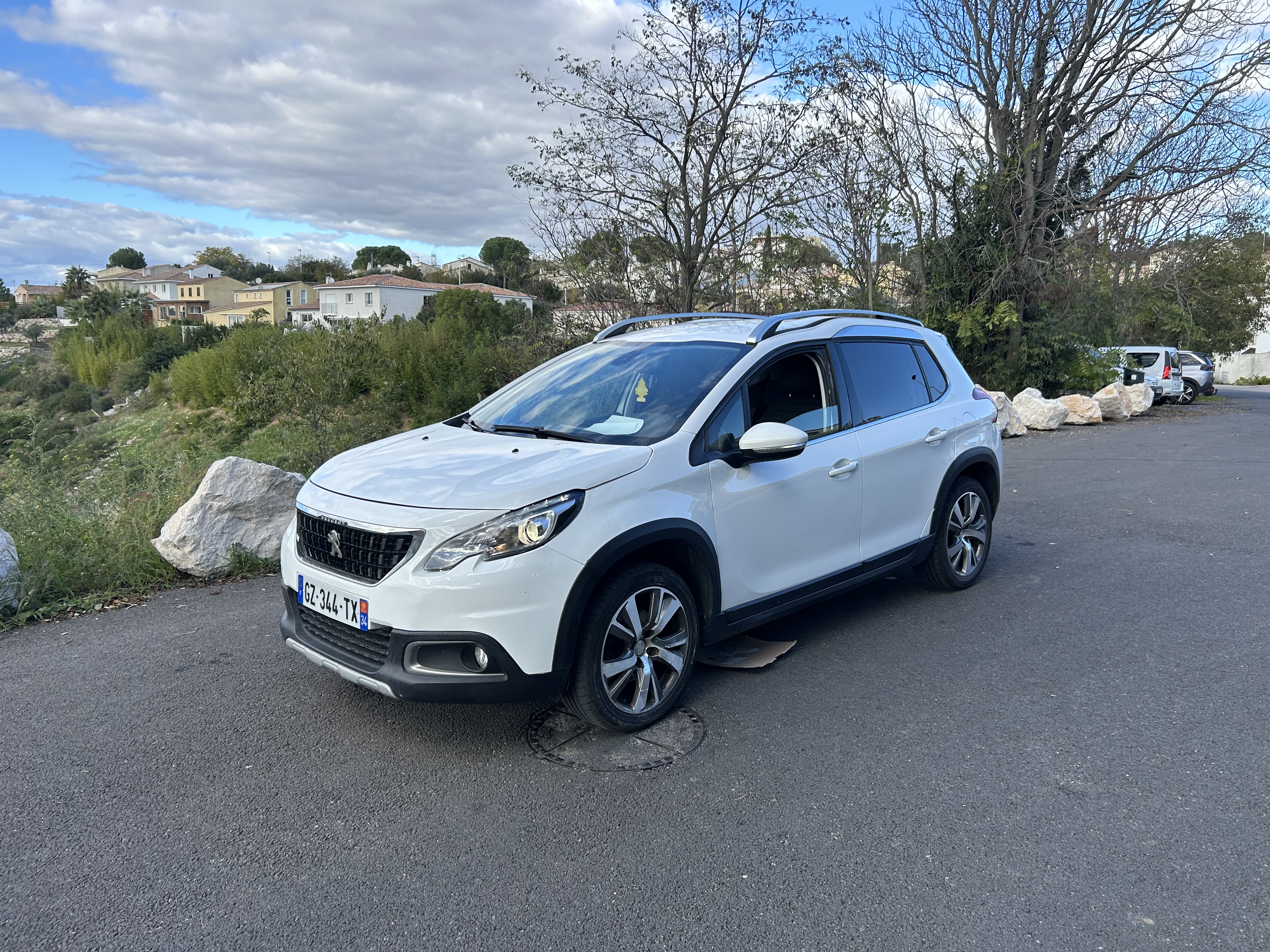 Peugeot 2008 (2) 1.6 BLUEHDI 120 S&amp;S 6CV ALLURE
