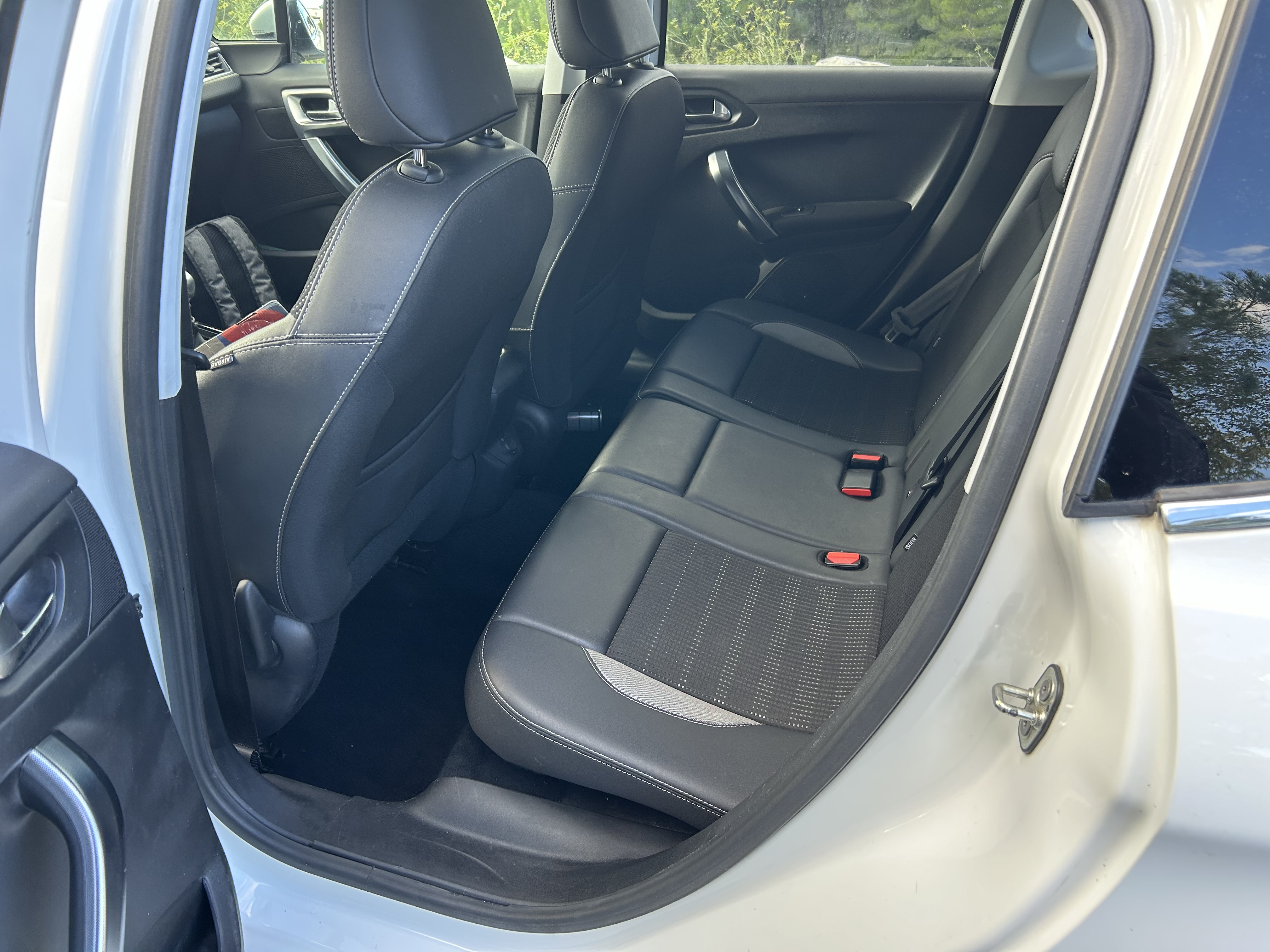 Peugeot 2008 (2) 1.6 BLUEHDI 120 S&amp;S 6CV ALLURE