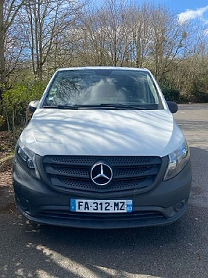 Mercedes-Benz Vito Mercedes vito 2018 très bon état