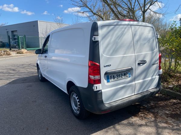 Mercedes-Benz Vito Mercedes vito 2018 très bon état