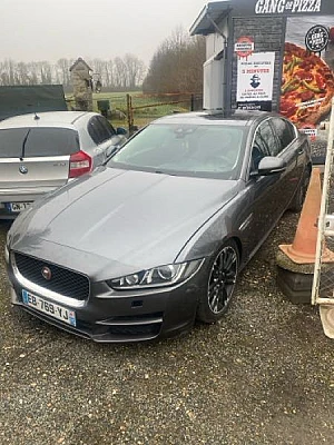 Jaguar Xe (2) 2.0 D180 AWD BUSINESS R-DYNAMIC S BVA