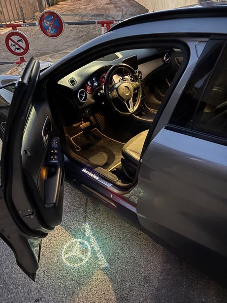 Mercedes-Benz Gla (2) 200 D BUSINESS EDITION 7G-DCT