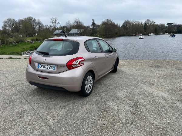 Peugeot 208 Peugeot 208