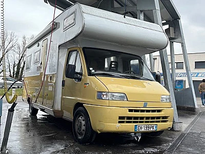Fiat Ducato Bonjour, je vends mon camping-car Fiat Ducato 2.8 DIESEL ROU