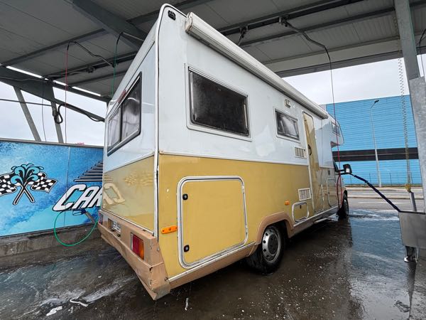 Fiat Ducato Bonjour, je vends mon camping-car Fiat Ducato 2.8 DIESEL ROU