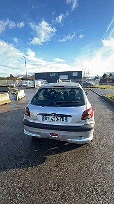 Peugeot 206 2.0 HDI QUIKSILVER 3P