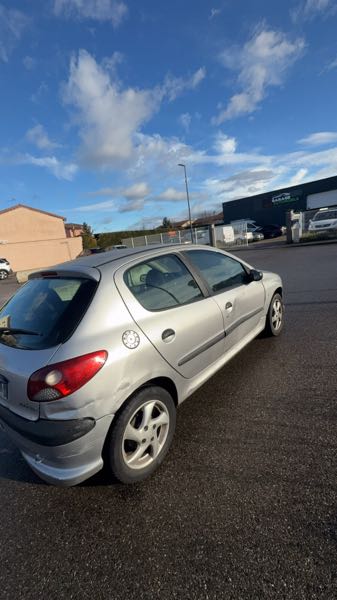 Peugeot 206 2.0 HDI QUIKSILVER 3P