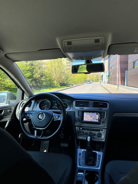 Volkswagen Golf VII 1.2 TSI 105 BLUEMOTION TECHNOLOGY CONFORTLINE DSG7 5P