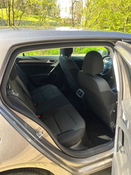 Volkswagen Golf VII 1.2 TSI 105 BLUEMOTION TECHNOLOGY CONFORTLINE DSG7 5P