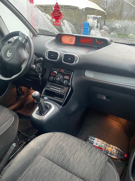 Citroen C3 II (2) 1.6 E-HDI 90 EXCLUSIVE