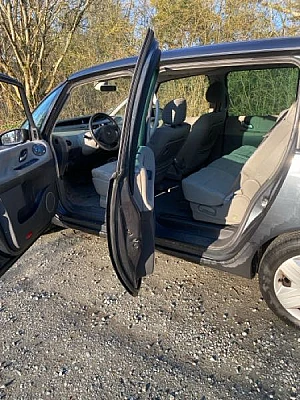Renault Espace IV 2.2 DCI 150 AUTHENTIQUE