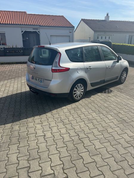 Renault Grand Scenic III 1.9 DCI 130 FAP EXCEPTION 5PL EURO5