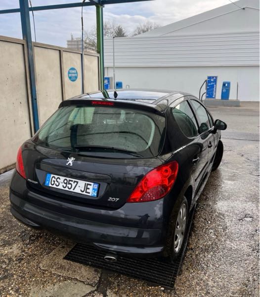 Peugeot 207 1.6 HDI 16V 110 FAP EXECUTIVE 5P