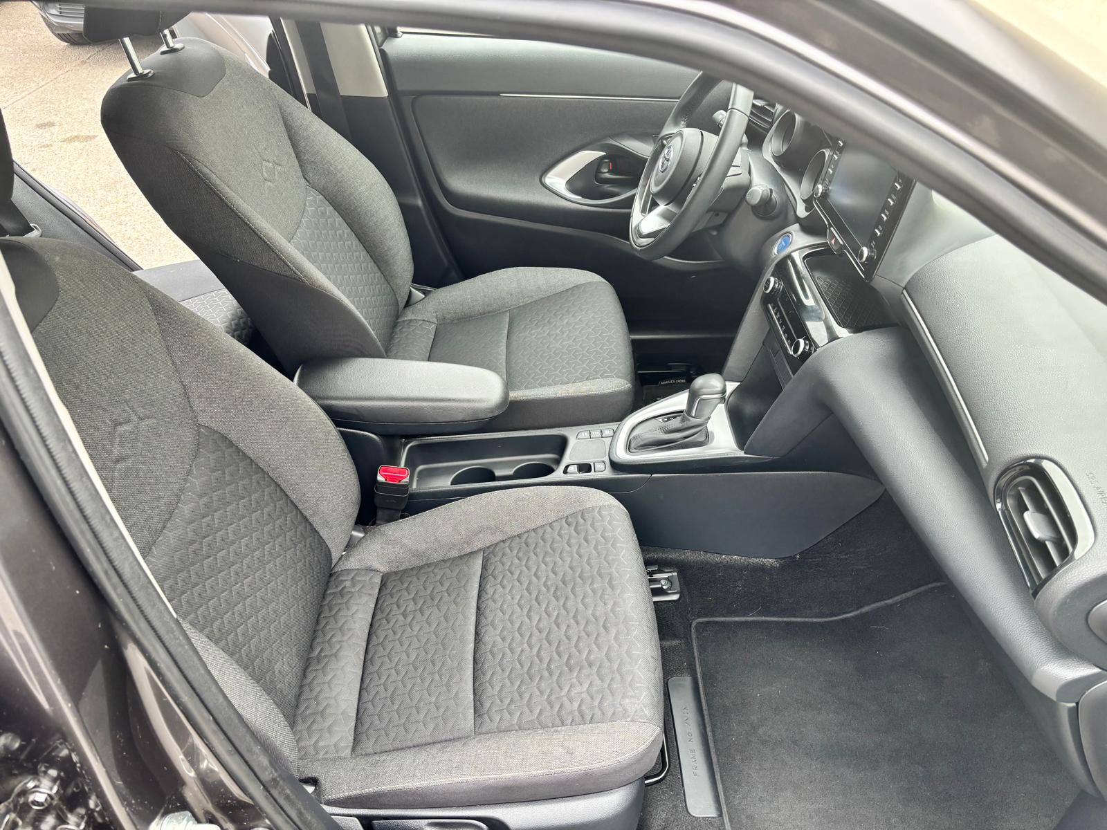 Toyota Yaris Cross Location de Véhicule pour VTC TVA incluse (possibilité LOA)