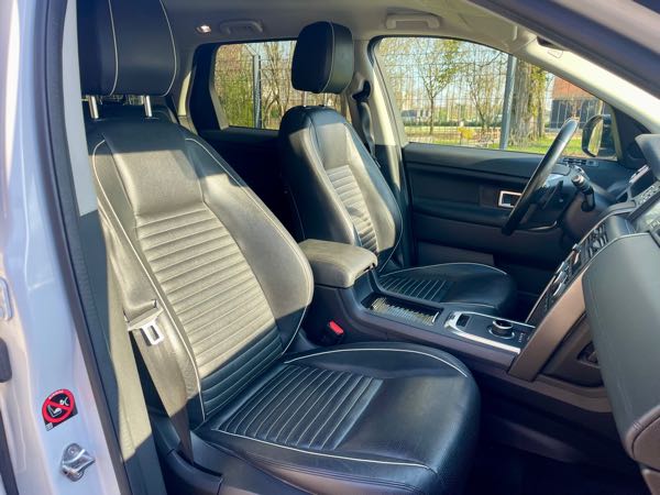 Land Rover Discovery Sport (2) 2.0 D180 4WD SE AUTO