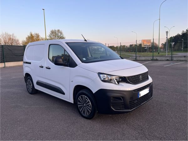 Peugeot Partner III 1.6 BLUEHDI 75 STANDARD 650KG PREMIUM