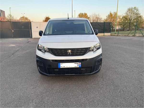 Peugeot Partner III 1.6 BLUEHDI 75 STANDARD 650KG PREMIUM