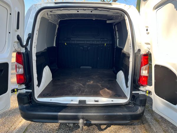 Peugeot Partner III 1.6 BLUEHDI 75 STANDARD 650KG PREMIUM