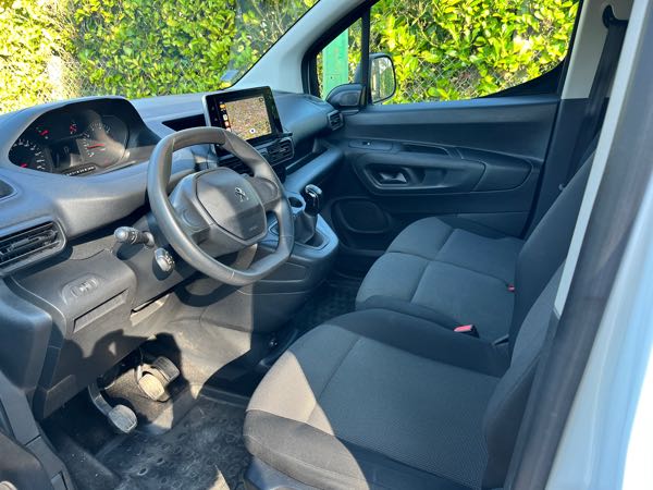 Peugeot Partner III 1.6 BLUEHDI 75 STANDARD 650KG PREMIUM