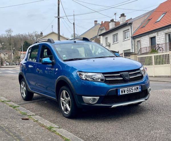 Dacia Sandero Stepway DACIA SANDERO 1.5 DCI 90 CH ECO² STEPWAY GPS Radar Régulateu