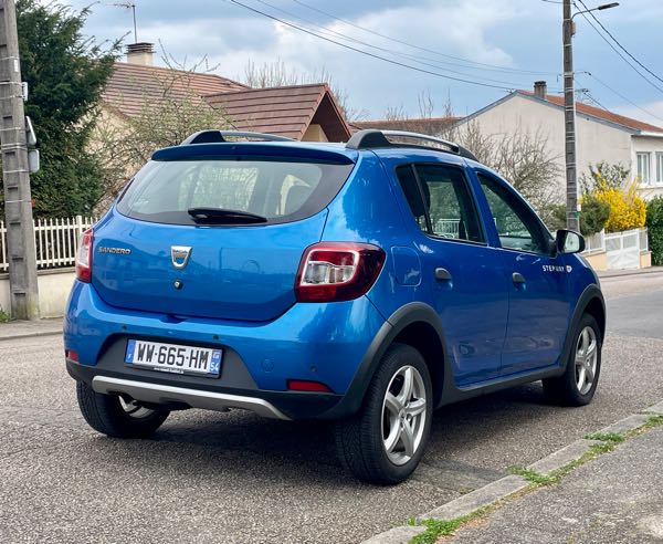 Dacia Sandero Stepway DACIA SANDERO 1.5 DCI 90 CH ECO² STEPWAY GPS Radar Régulateu