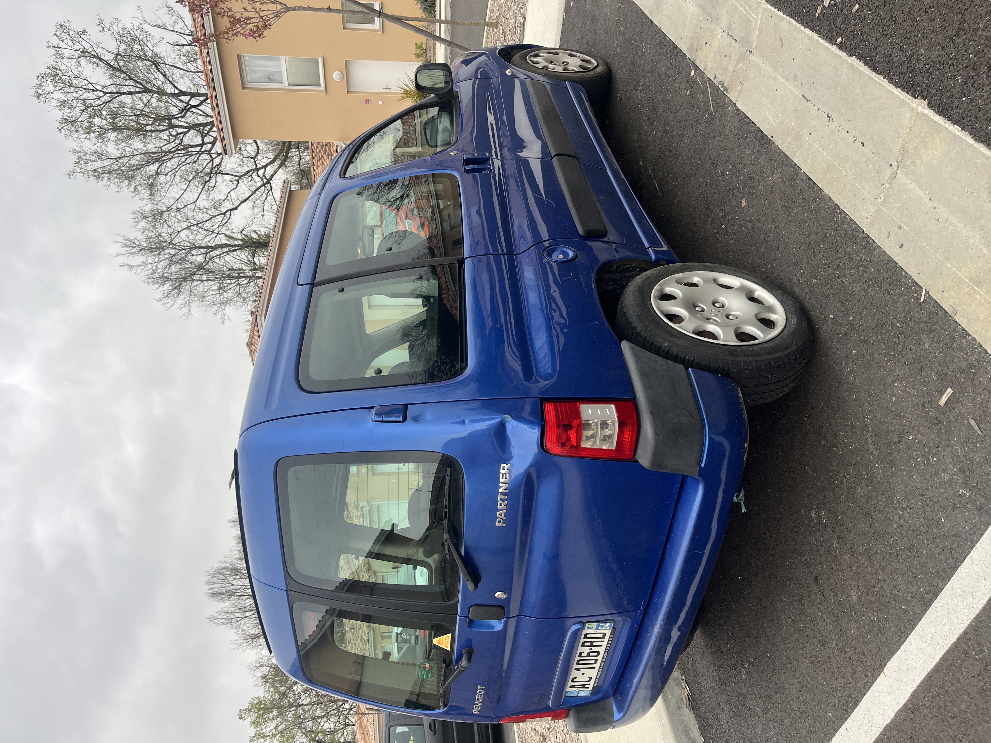 Peugeot Partner (2) 1.6 HDI 90 FAP STYLE
