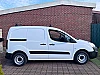 Peugeot Partner III 1.6 BLUEHDI 75 STANDARD 650KG PREMIUM thumbnail