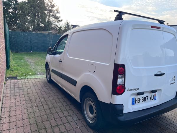 Peugeot Partner III 1.6 BLUEHDI 75 STANDARD 650KG PREMIUM