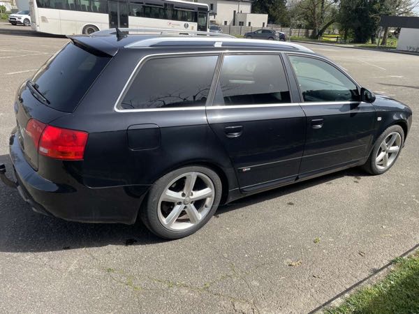 Audi A4 III AVANT 3.0 TDI S LINE QUATTRO