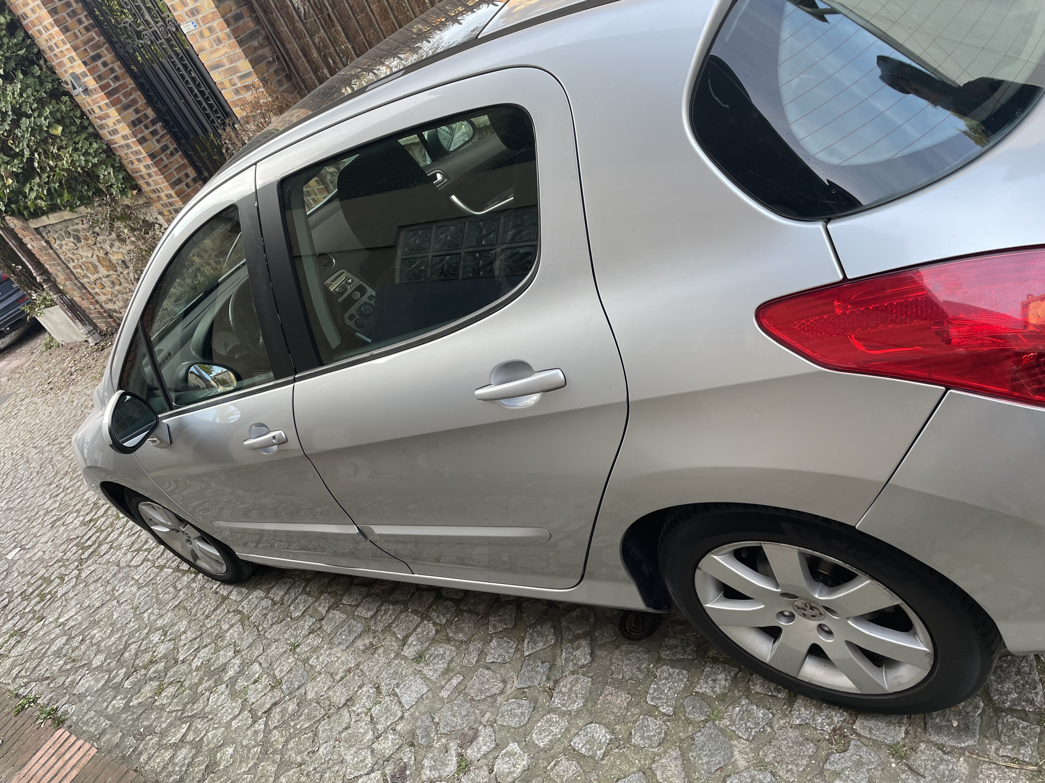 Peugeot 308 1.6 HDI 112 FAP PREMIUM PACK BMP6 5P