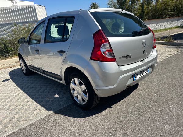 Dacia Sandero 1.5 DCI 70 LAUREATE