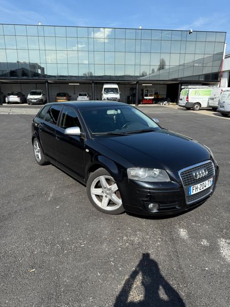 Audi A3 II SPORTBACK 3.2 QUATTRO AMBITION LUXE S TRONIC