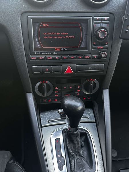 Audi A3 II SPORTBACK 3.2 QUATTRO AMBITION LUXE S TRONIC