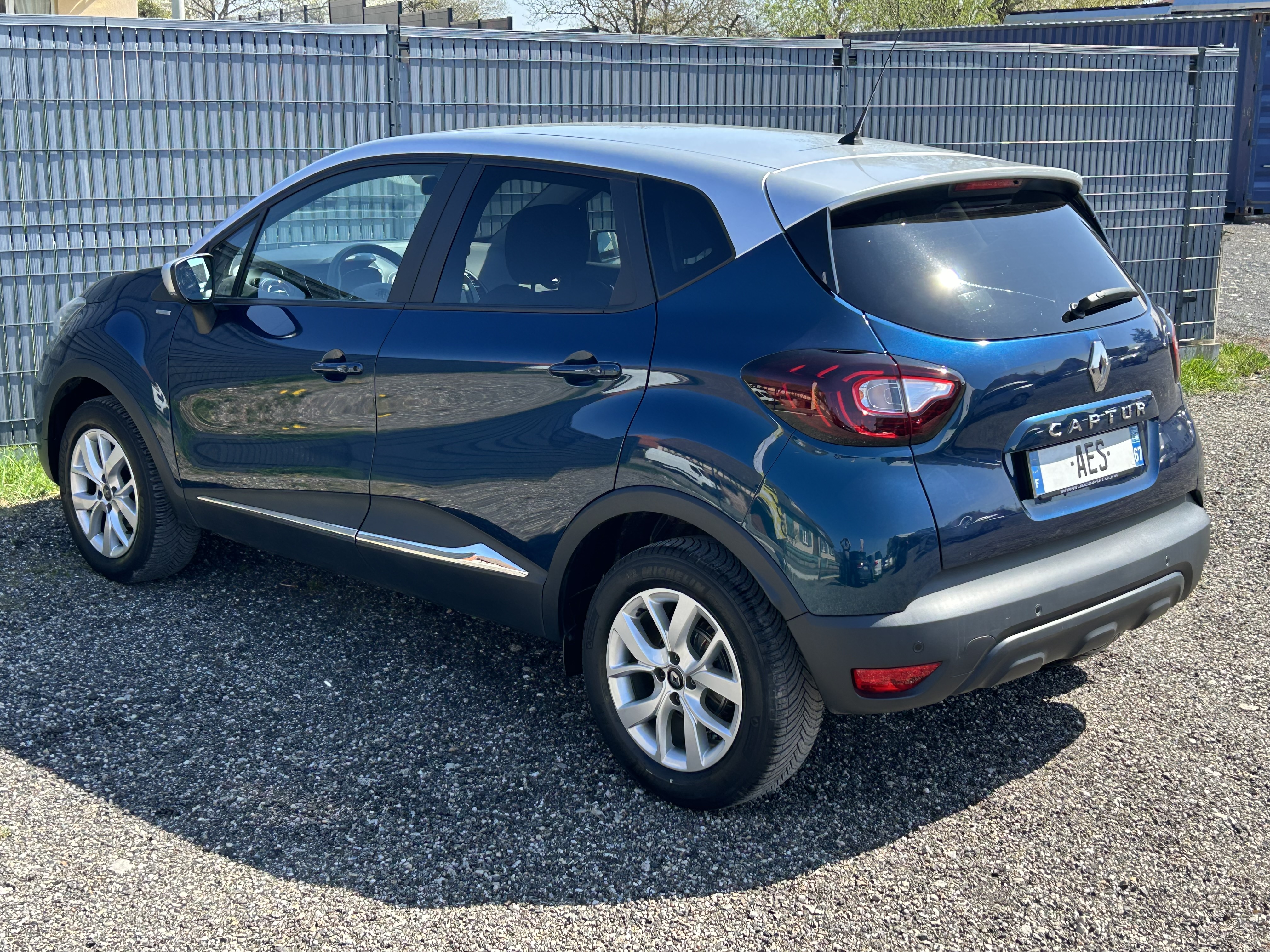 Renault Captur TCE 90CH ENERGY LIMITED