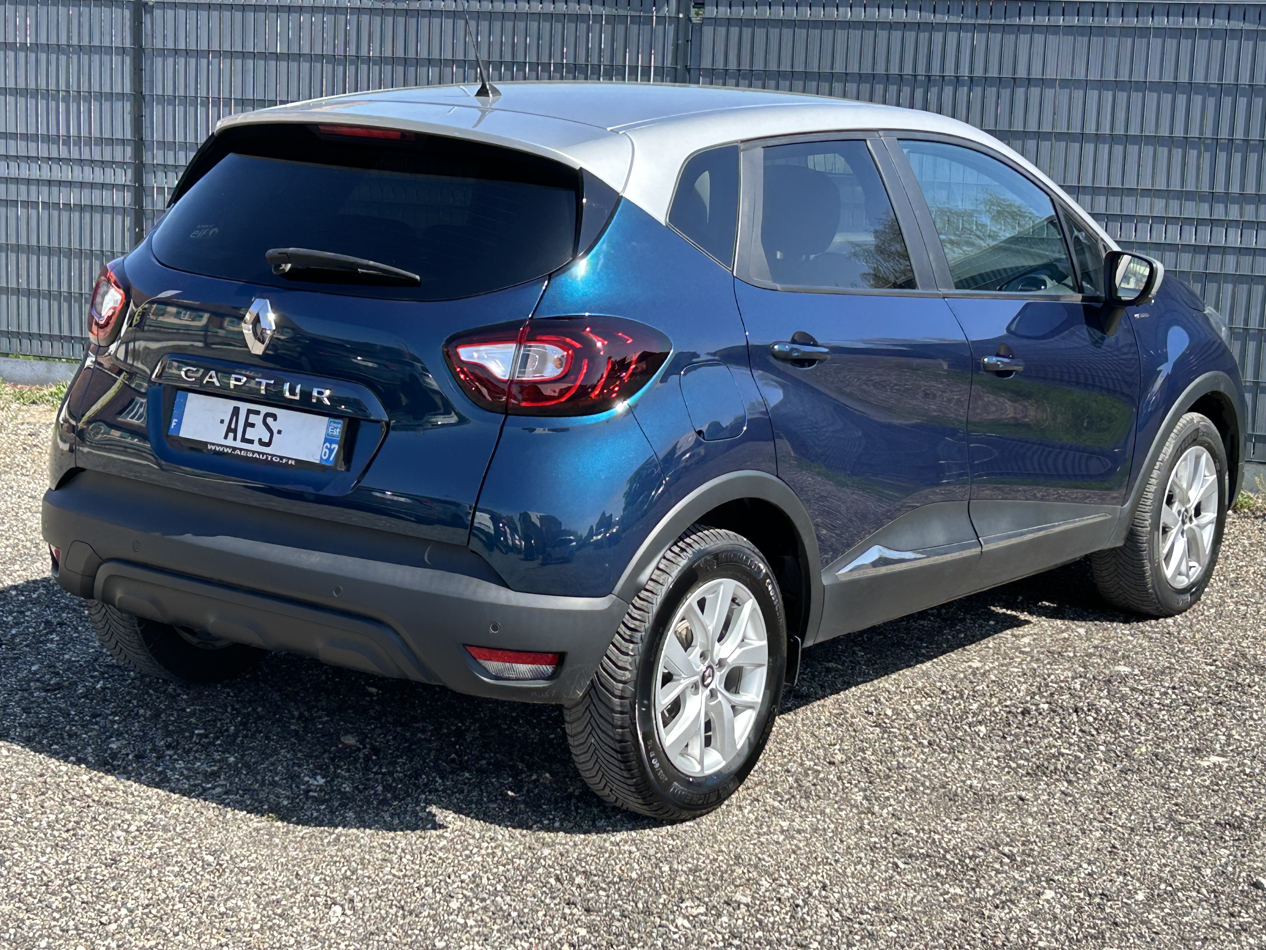 Renault Captur TCE 90CH ENERGY LIMITED
