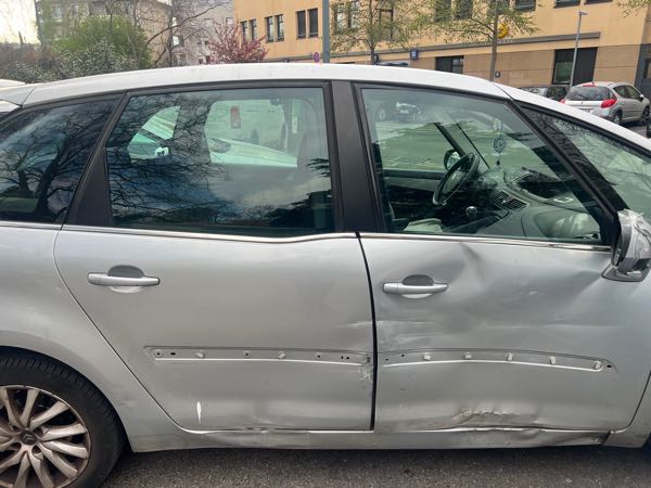 Citroen C4 II 1.6 BLUEHDI 100 S&amp;S ATTRACTION